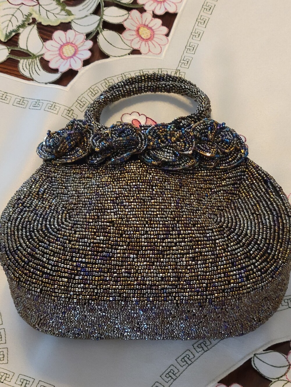 Vintage Small,Glass Beads Floral Evening Bag in Iridescent Color . - Picture 5 of 12